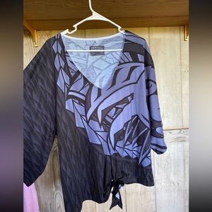 Born Hawai’i front tie top